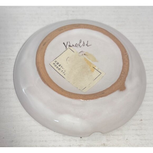 Hand-Painted Ceramic Ashtray With Floral Design & Yellow Trim 4" - Picture 5 of 8